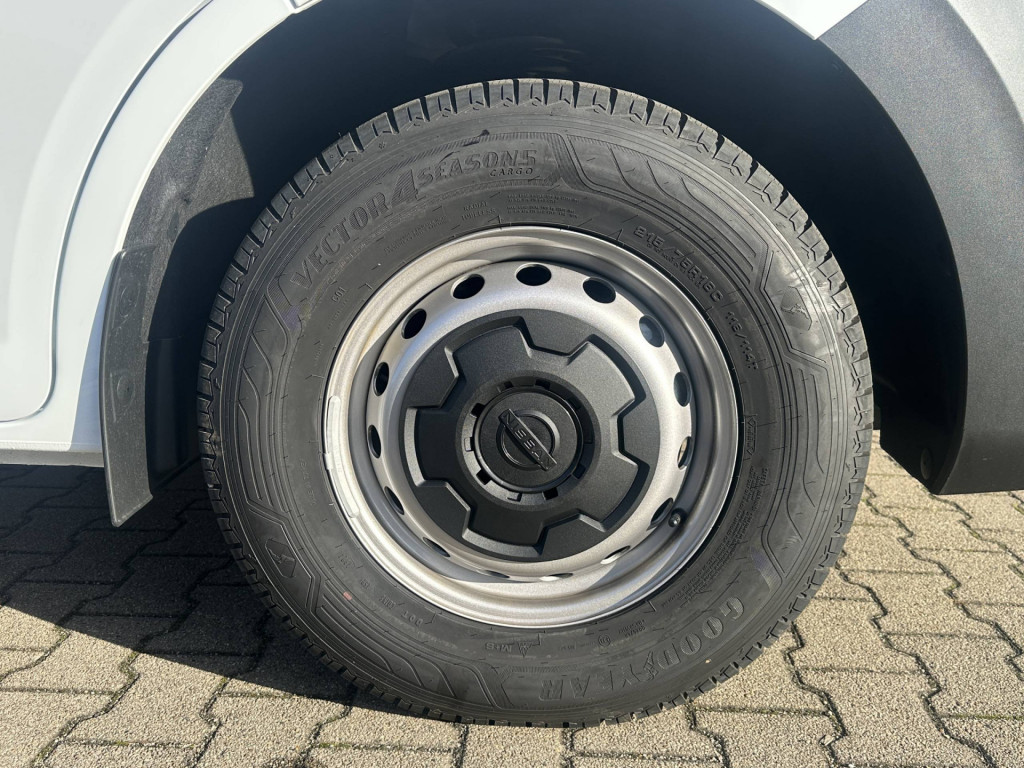 NISSAN Interstar S-CAB Pritsche L3H1 35 dCi170 FWD MT N-CONNECTA BA Winter PR