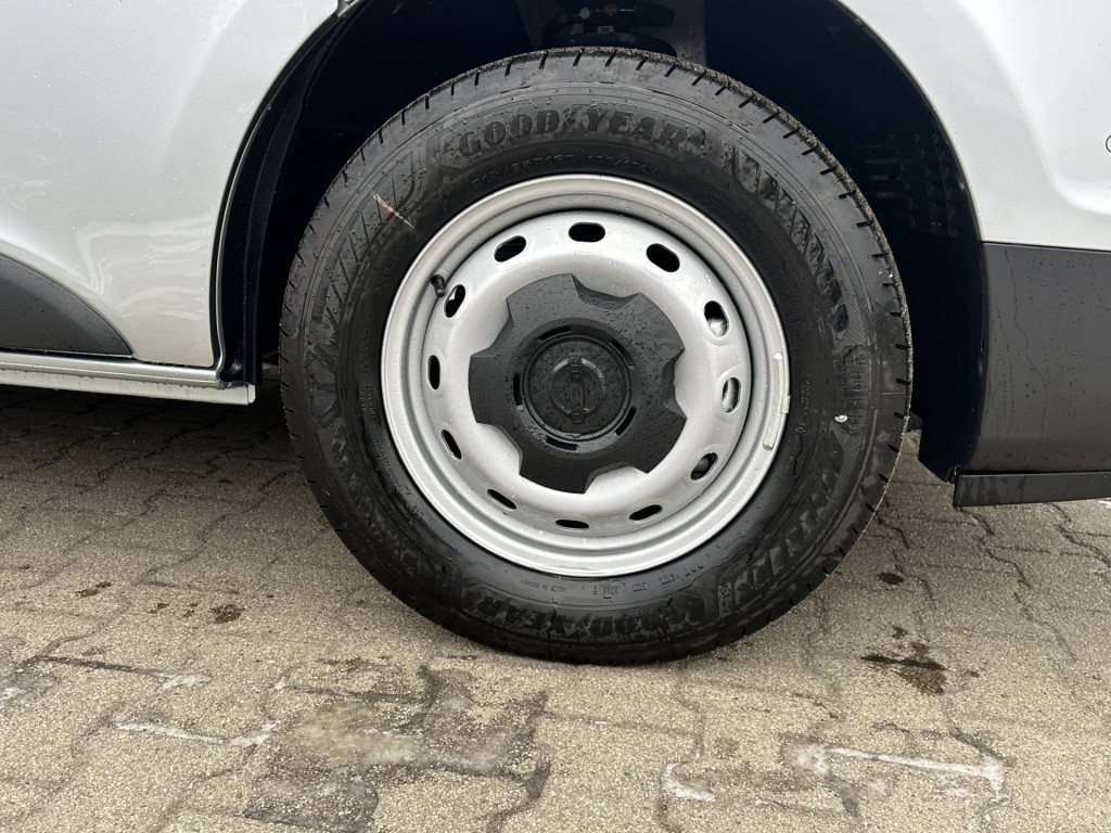 NISSAN Primastar DOKA L2H1 3,0t dci150 AT N-CONNECTA 1ST AHK LRB