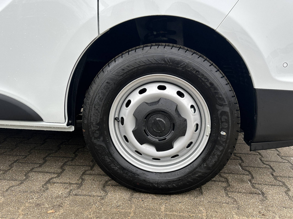 NISSAN Primastar DOKA L2H1 3,0t dci150 AT N-CONNECTA 1ST AHK LRB NAVI