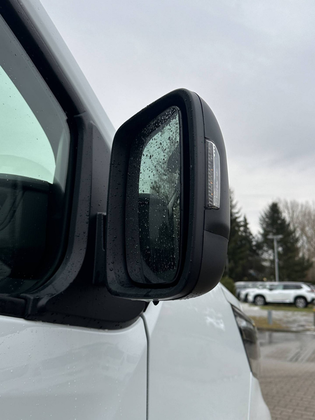NISSAN Primastar DOKA L2H1 3,0t dci150 AT N-CONNECTA 1ST AHK LRB NAVI