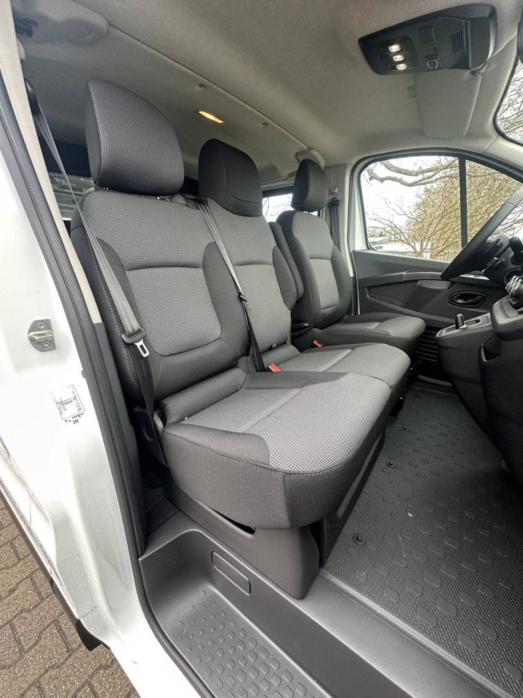 NISSAN Primastar DOKA L2H1 3,0t dci150 AT N-CONNECTA 1ST AHK LRB