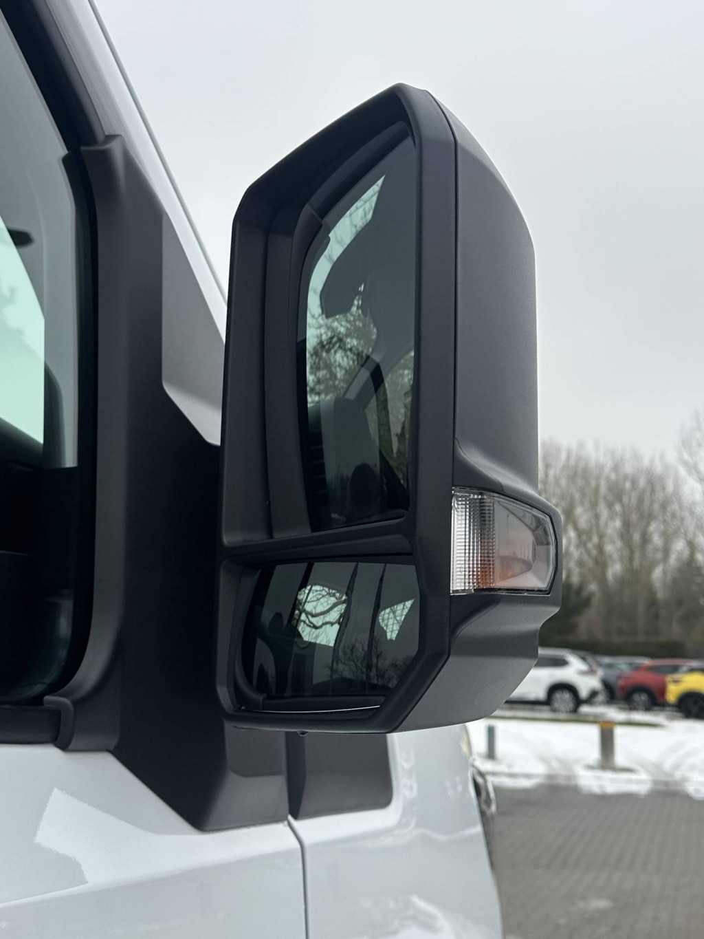 NISSAN Interstar S-CAB 3S-Kipper L2H1 35 dCi170 FWD AT N-CONNECTA AHK BA CAM