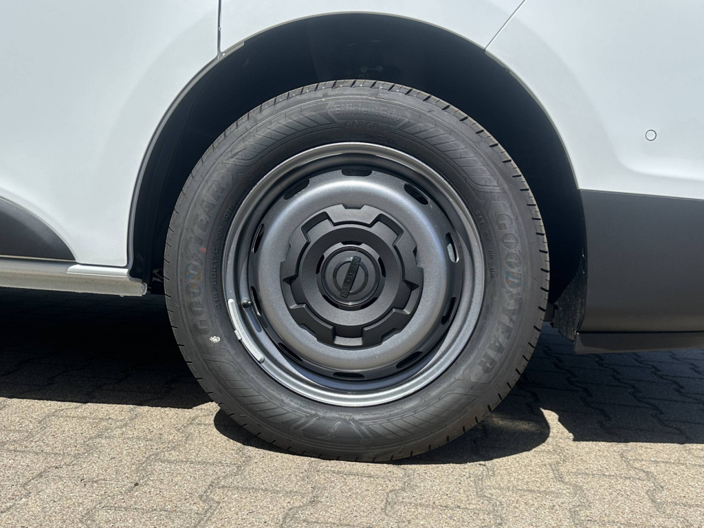 NISSAN Primastar Kasten L2H1 3,0t dci150 AT N-CONNECTA 1ST AHK LRB 270