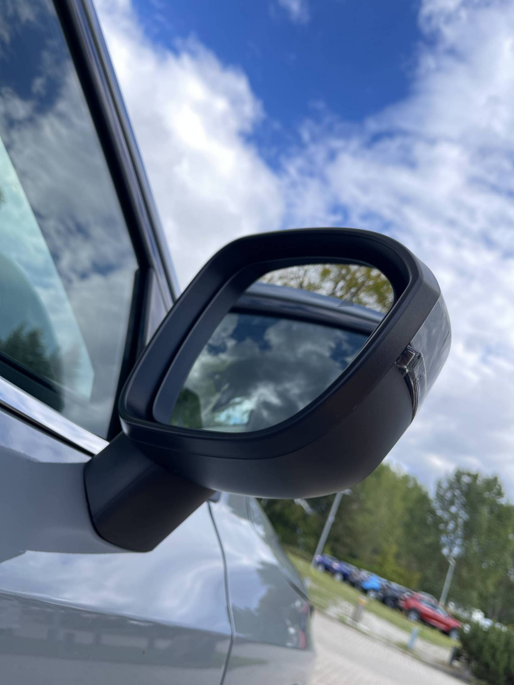 NISSAN Qashqai MY22 1.3 DIG-T MHEV 140 PS MT 4x2 Visia