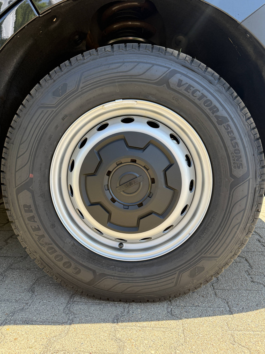 NISSAN Interstar D-CAB Fahrgestell L3H1 35 dCi170 FWD AT N-CONNECTA BA Komfor