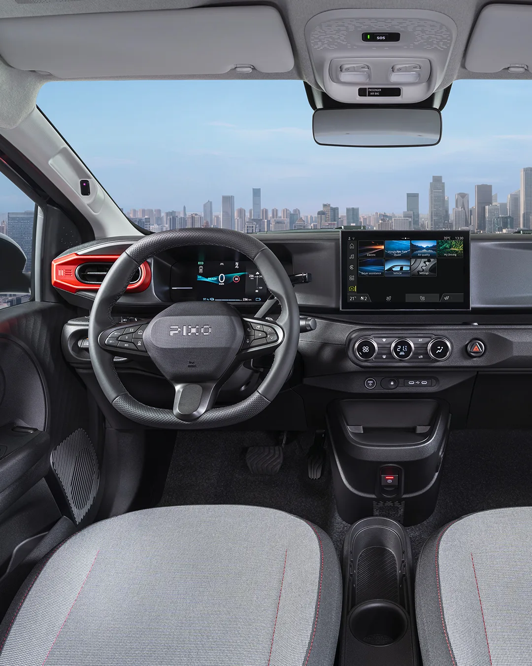 Cockpit des NISSAN PIXO mit 7-Zoll-Fahrerdisplay und 10-Zoll-Touchscreen
